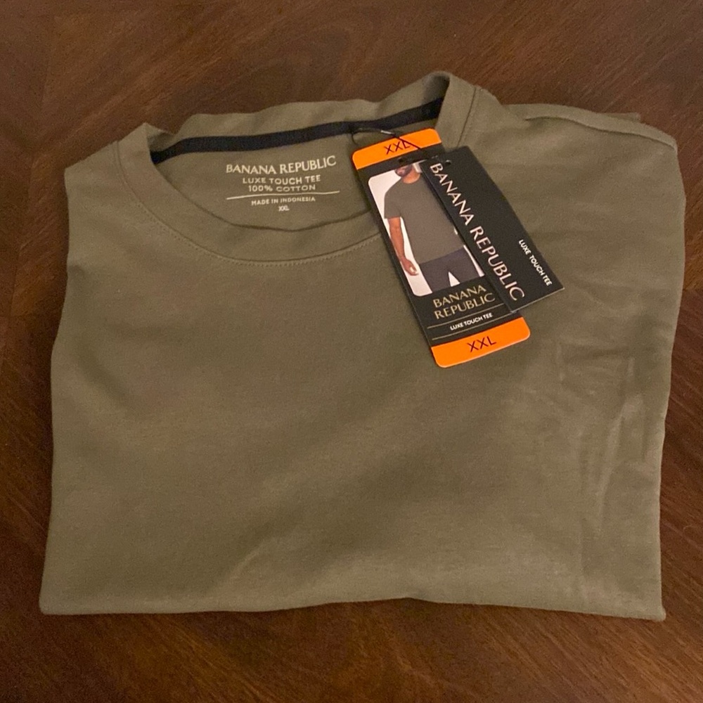 Banana Republic Men’s Crewneck luxury Touch Performance Tee-Shirt Green  XXL NWT